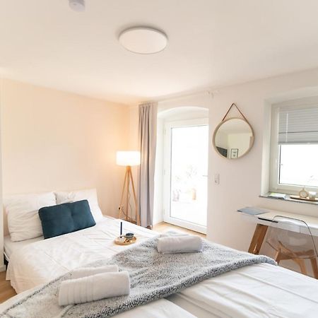 Peter Apartments - Apartment Mit Eigenem Eingang I 30Qm I Zentrale Lage I Bad I Kueche I Terrasse I Tv Fulda Dış mekan fotoğraf
