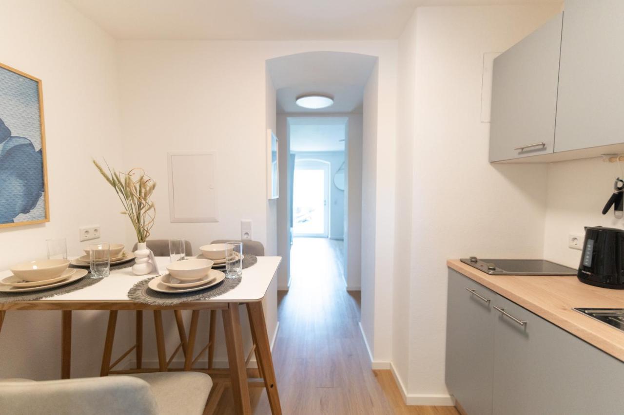Peter Apartments - Apartment Mit Eigenem Eingang I 30Qm I Zentrale Lage I Bad I Kueche I Terrasse I Tv Fulda Dış mekan fotoğraf